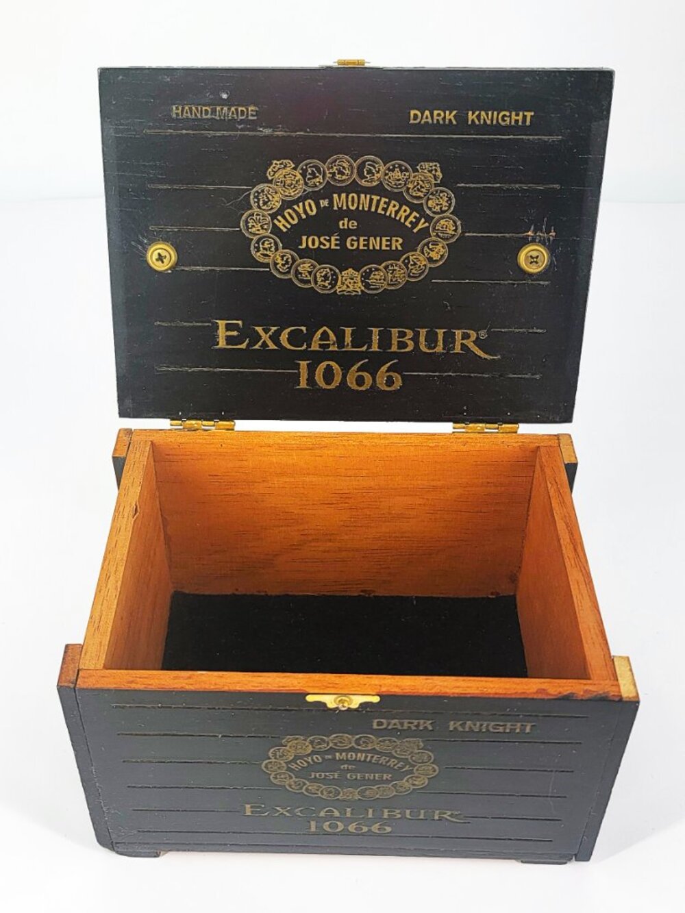 Hoyo deMonterrey de Jose Gener Excalibur 1066 Dark Knight Wood Cigar Box Purse - Picture 8 of 9